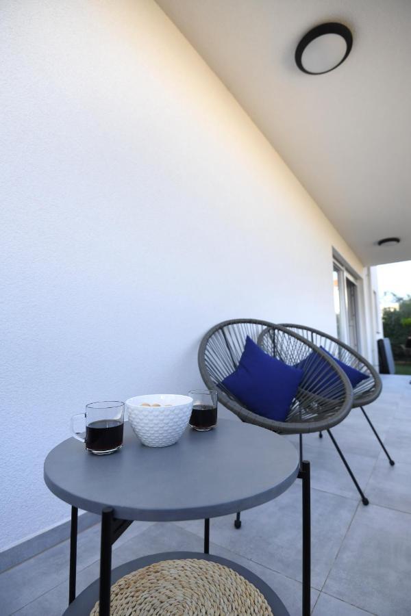Garden Apartment Leoma With Free Parking! ザダル エクステリア 写真