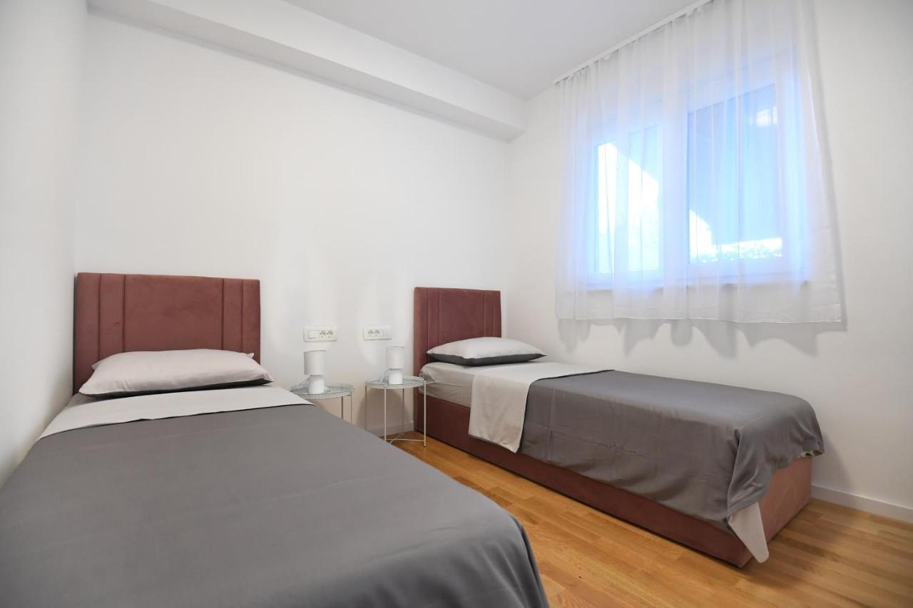 Garden Apartment Leoma With Free Parking! ザダル エクステリア 写真