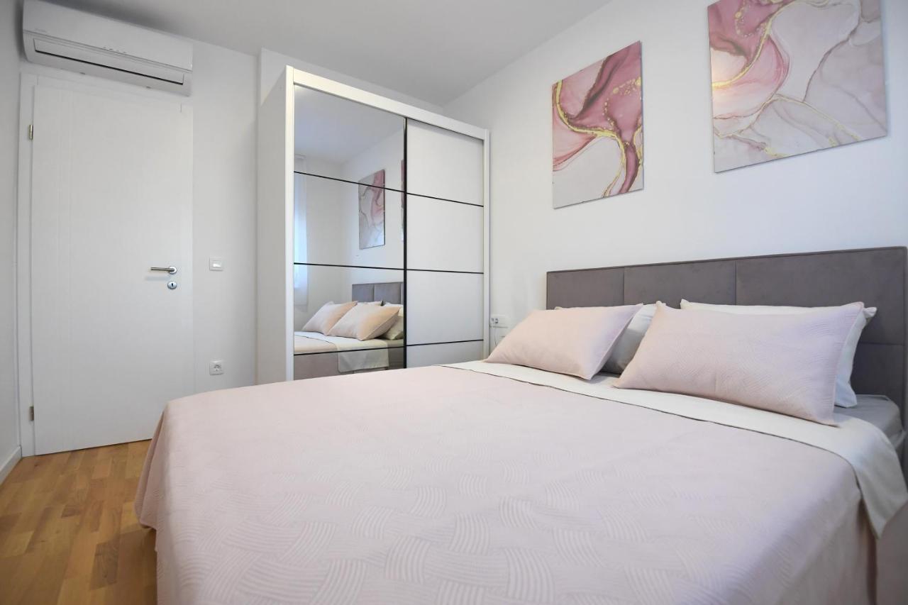 Garden Apartment Leoma With Free Parking! ザダル エクステリア 写真